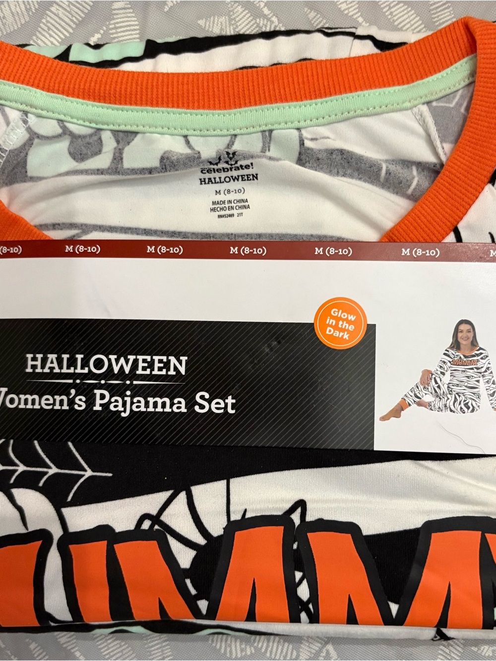 Halloween Kids' Glow-in-the-Dark Pajama Set - Orange, Black, White